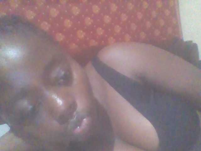 PrettyG live webcam show