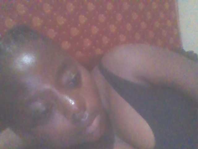 PrettyG live webcam show