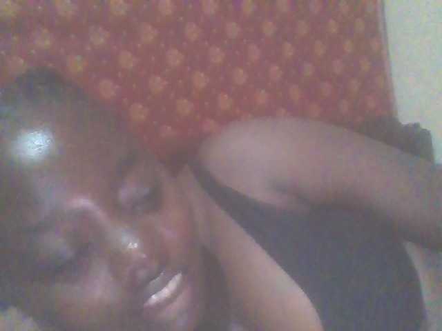 PrettyG live webcam show