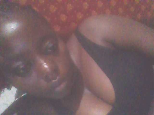 PrettyG live cam on BongaCams
