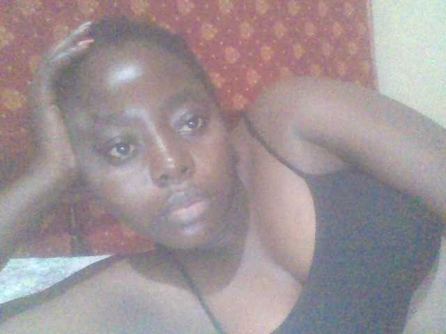PrettyG live webcam show