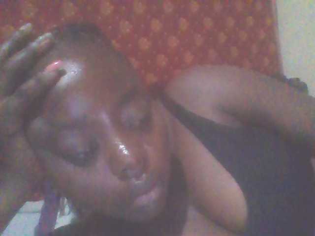 PrettyG live webcam show