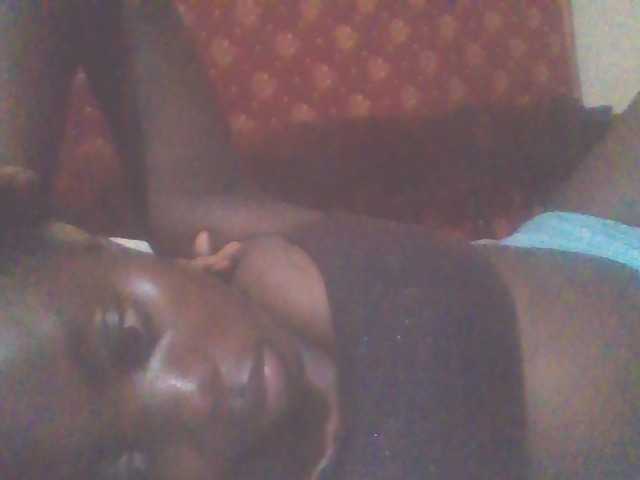 PrettyG live cam on BongaCams