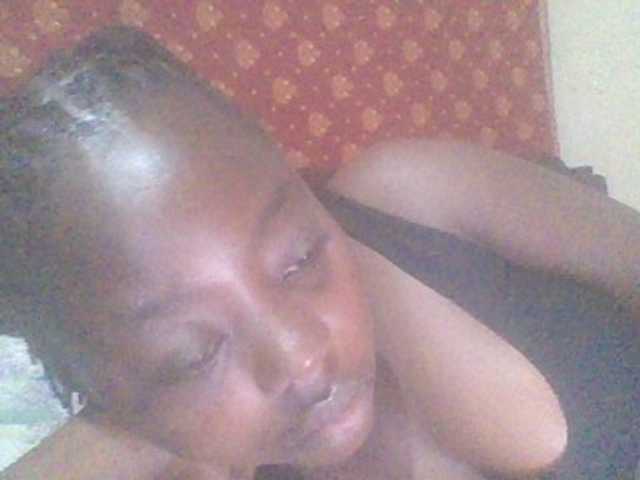PrettyG live webcam show