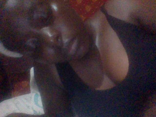 PrettyG, live now on BongaCams