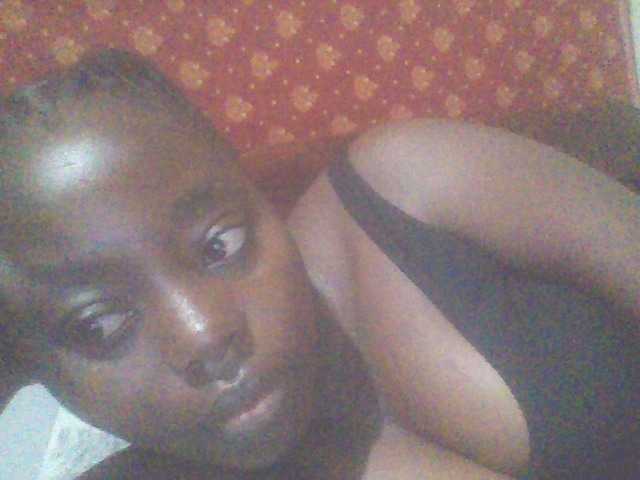 PrettyG live webcam show