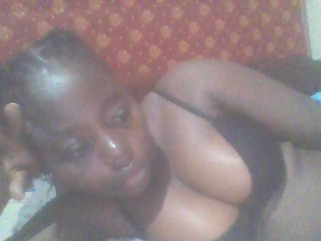 PrettyG live webcam show