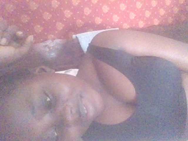 PrettyG live cam on BongaCams