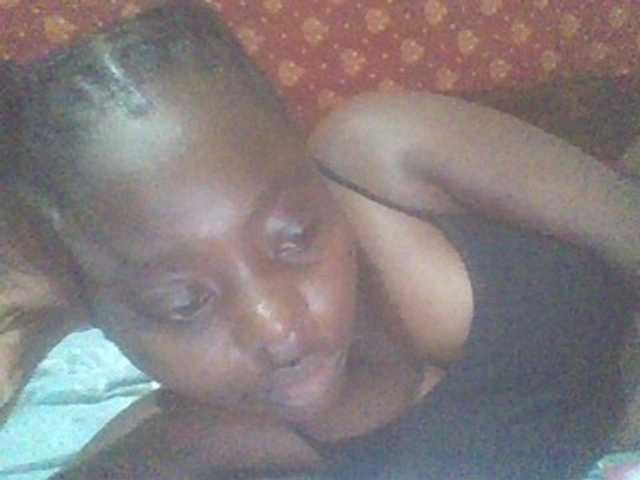 PrettyG live webcam show