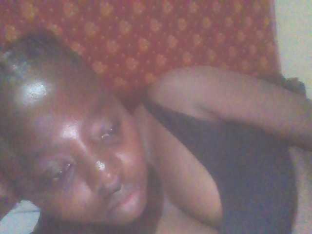 PrettyG live webcam show