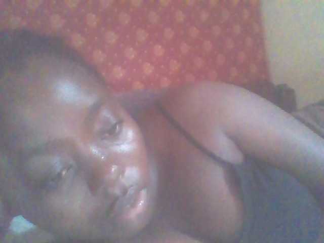 PrettyG live webcam show