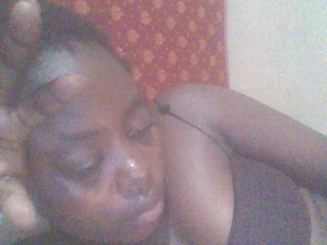 PrettyG's BongaCams show and profile