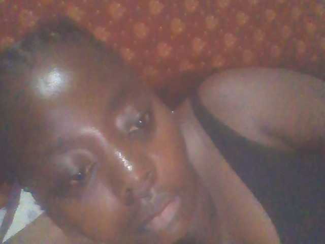 PrettyG live webcam show