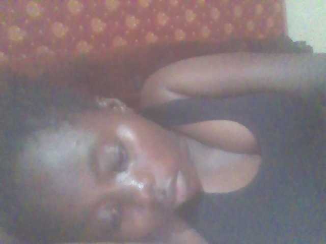PrettyG live cam on BongaCams