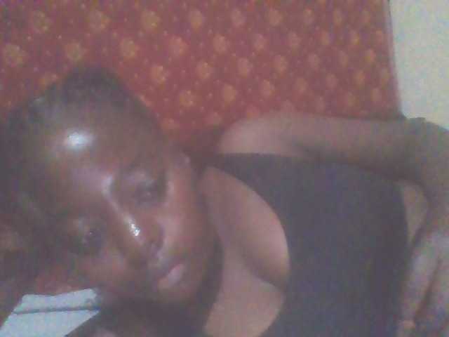PrettyG live webcam show
