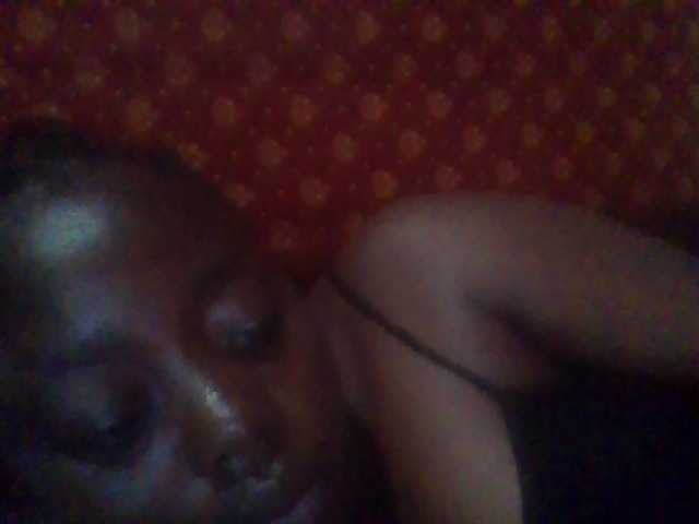 PrettyG live cam on BongaCams