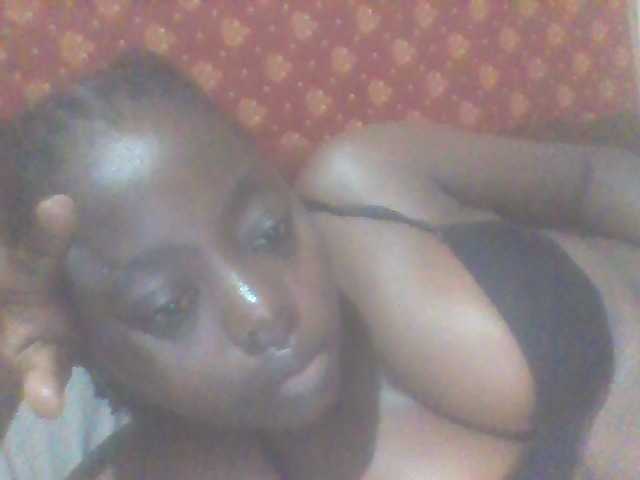 PrettyG live webcam show