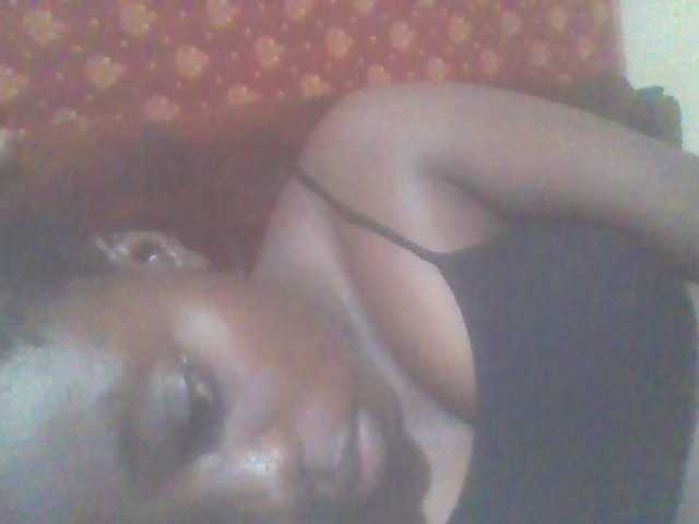 PrettyG live cam on BongaCams