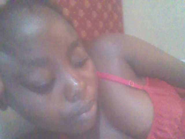 PrettyG's BongaCams show and profile