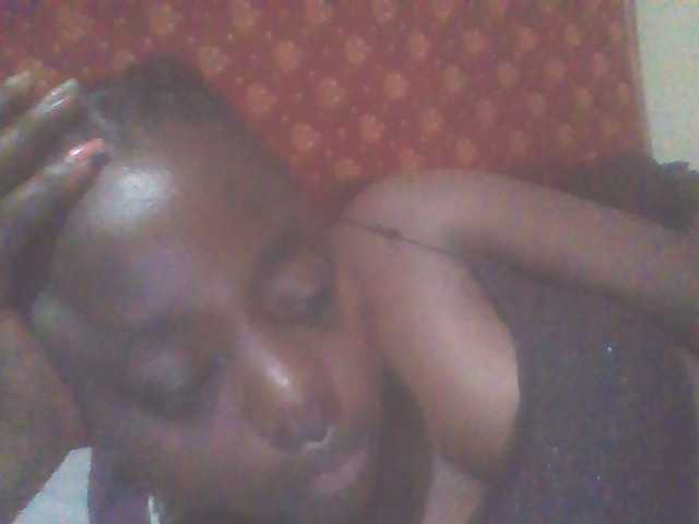 PrettyG live webcam show