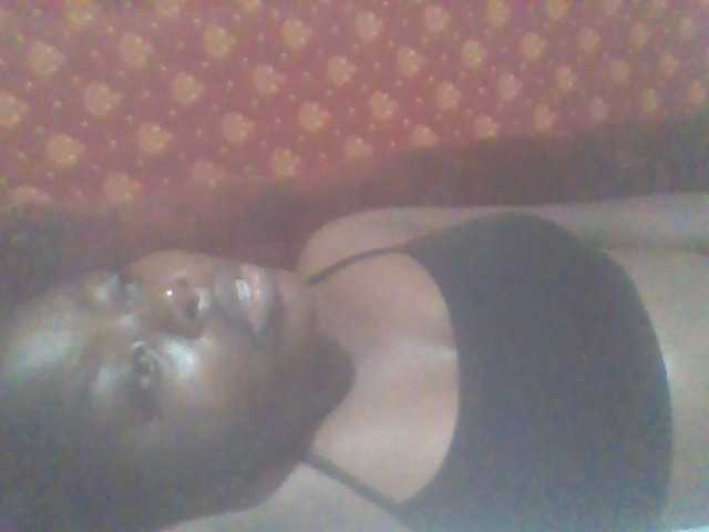 PrettyG live cam on BongaCams