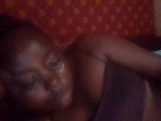 PrettyG live cam on BongaCams