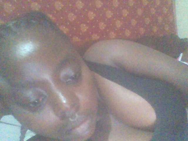 PrettyG live webcam show