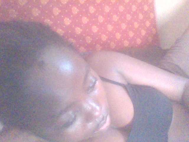 PrettyG live webcam show