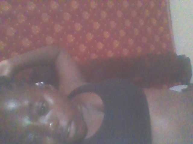 PrettyG live webcam show