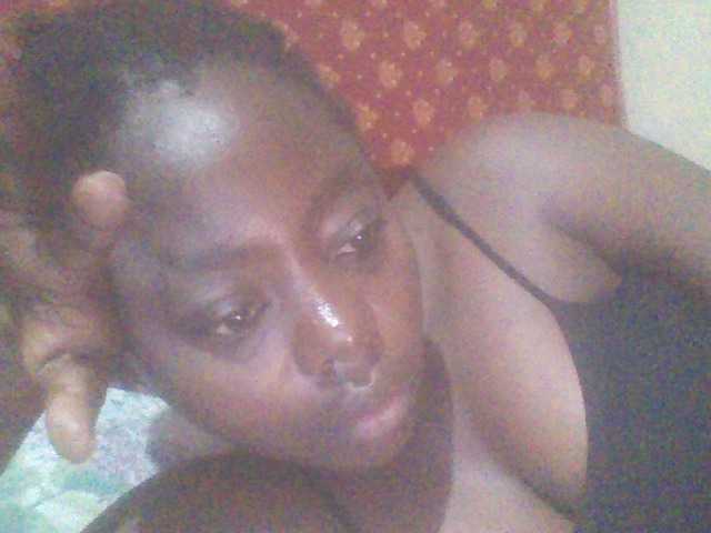 PrettyG live webcam show
