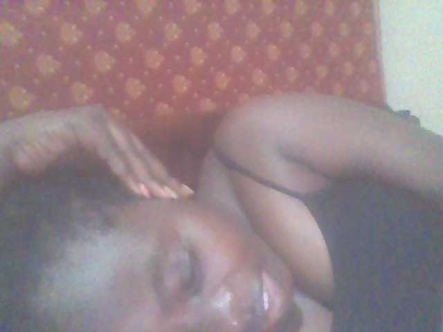 PrettyG live webcam show