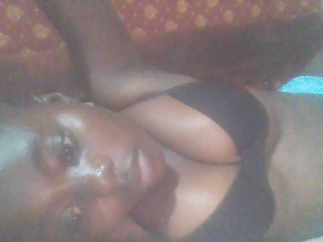 PrettyG live webcam show