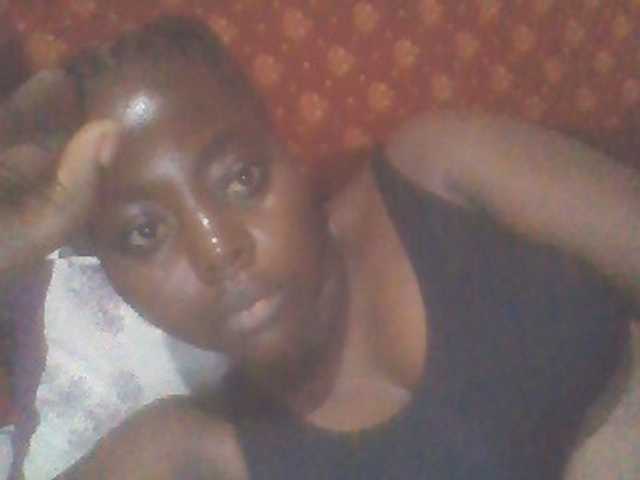 PrettyG live webcam show