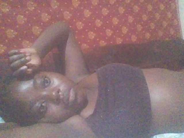 PrettyG live cam on BongaCams