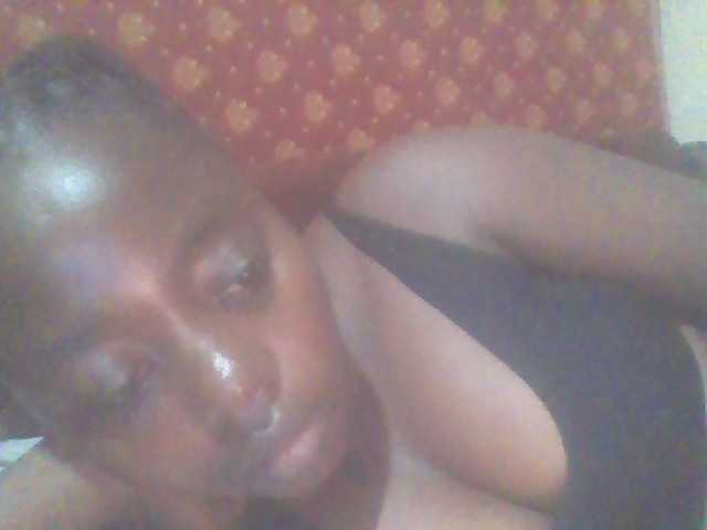 PrettyG live webcam show