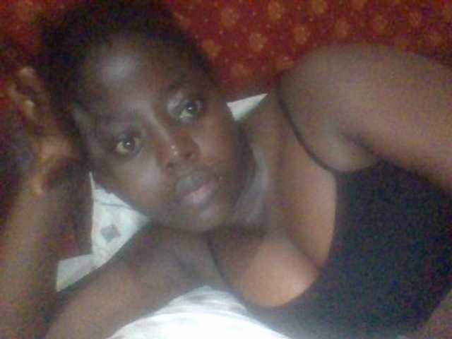 PrettyG live cam on BongaCams