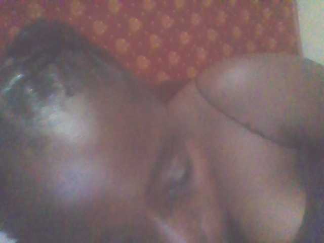 PrettyG live webcam show
