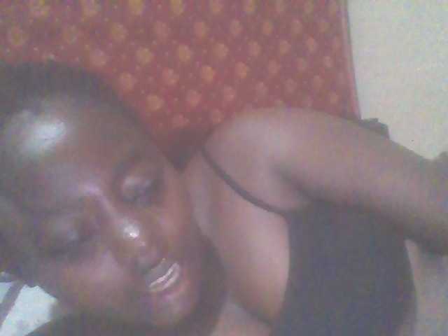 PrettyG live webcam show