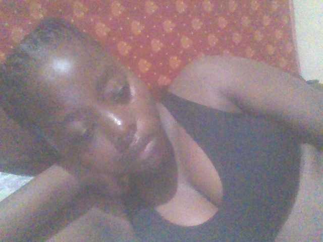 PrettyG live webcam show