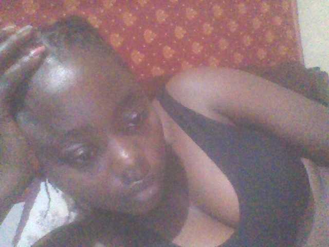 PrettyG live webcam show