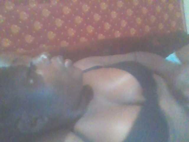PrettyG live webcam show
