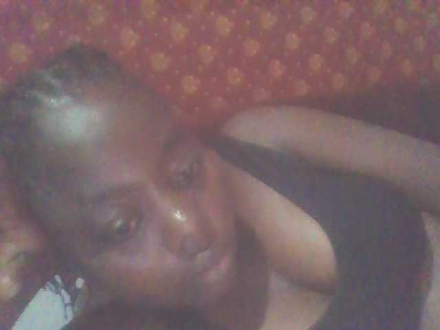 PrettyG live webcam show