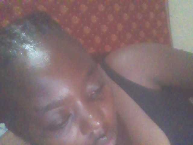PrettyG live webcam show