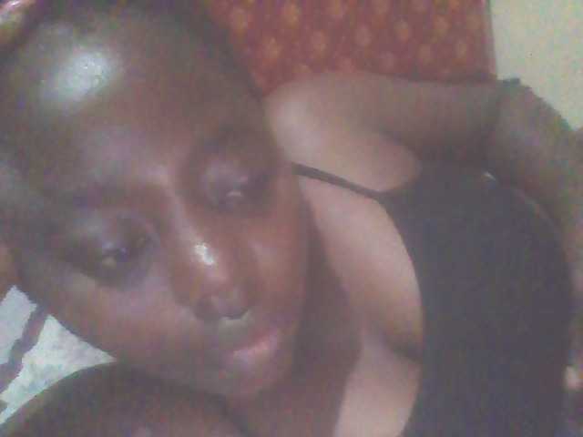 PrettyG live webcam show