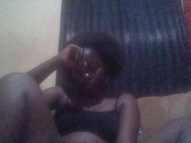PrettyG live cam on BongaCams