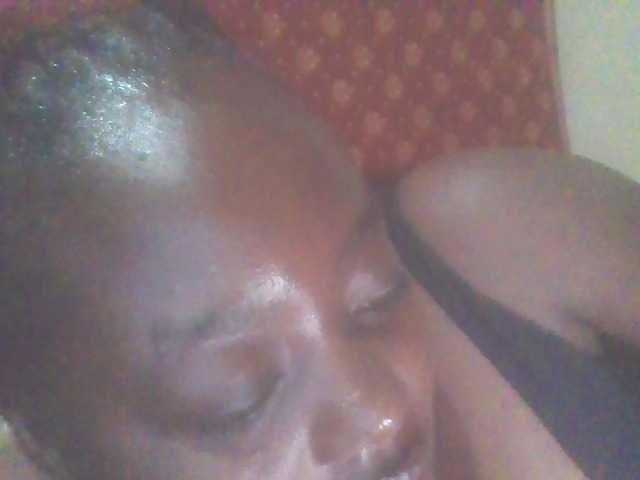 PrettyG live webcam show