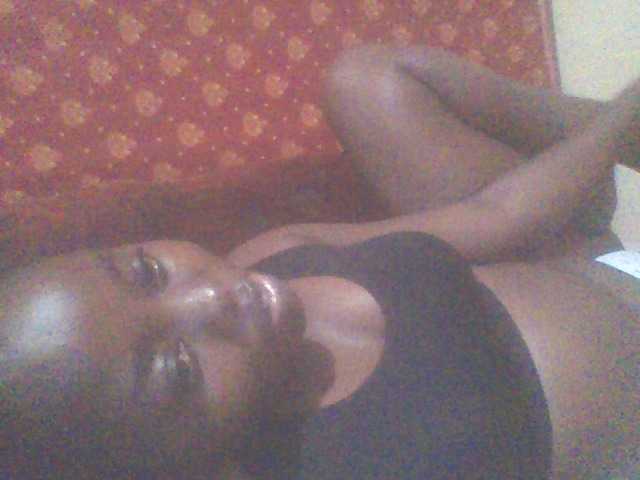 PrettyG live cam on BongaCams