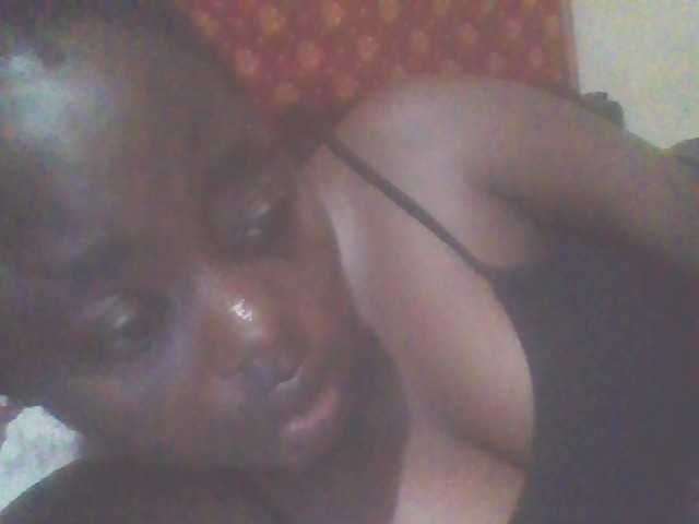 PrettyG live webcam show