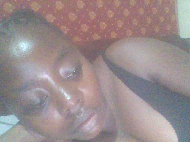 PrettyG live webcam show