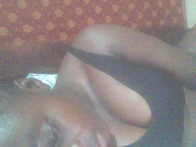 PrettyG live cam on BongaCams